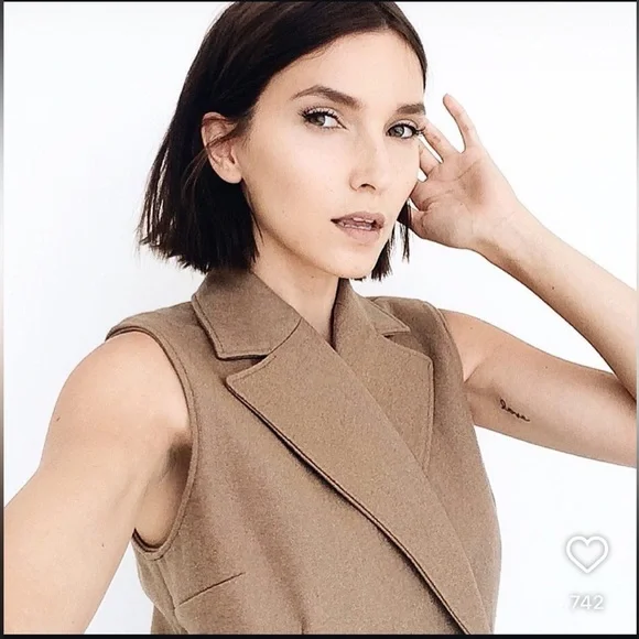 HOUSE OF NONIE | sleeveless trench | size medium - Picture 5 of 6